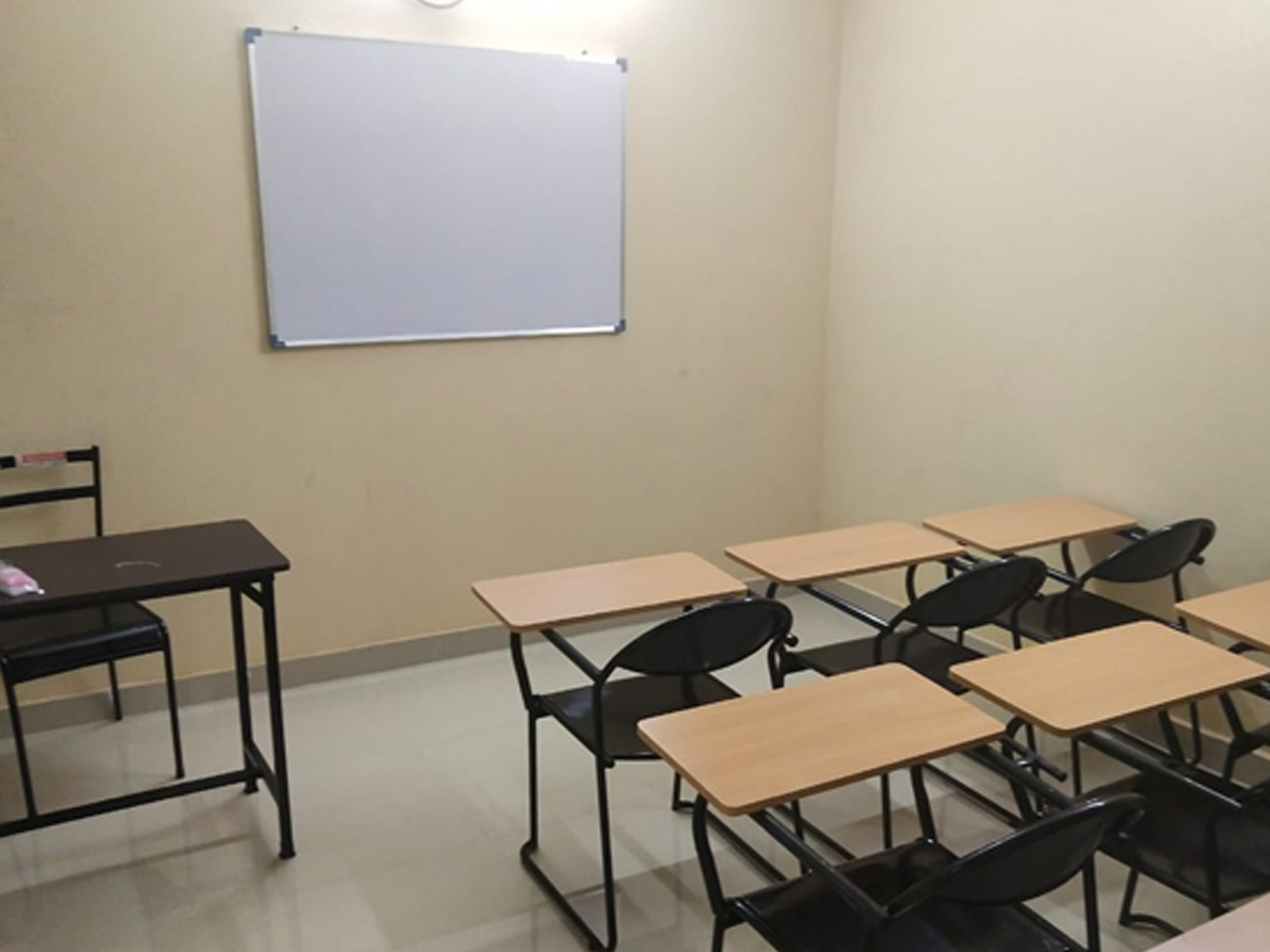 Iyappa Tuition Centre - Spoken Hindi and Spoken English, Computer Basic Classes Free for our Tuition Students Only